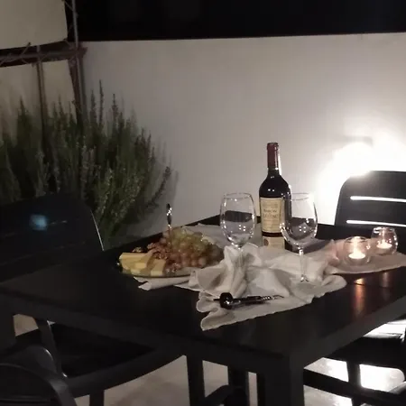 Apartament Arismari *